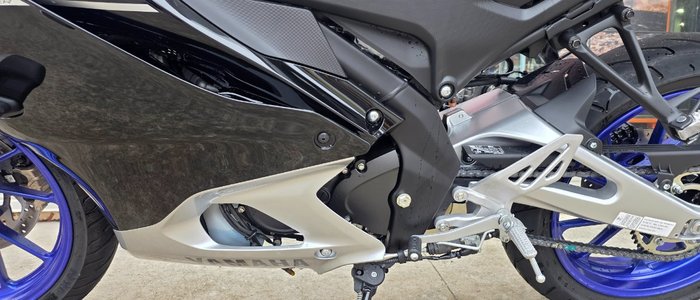 2025 Yamaha YZF-R15M SILVER