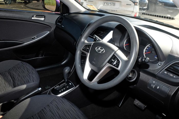 2017 Hyundai Accent Active