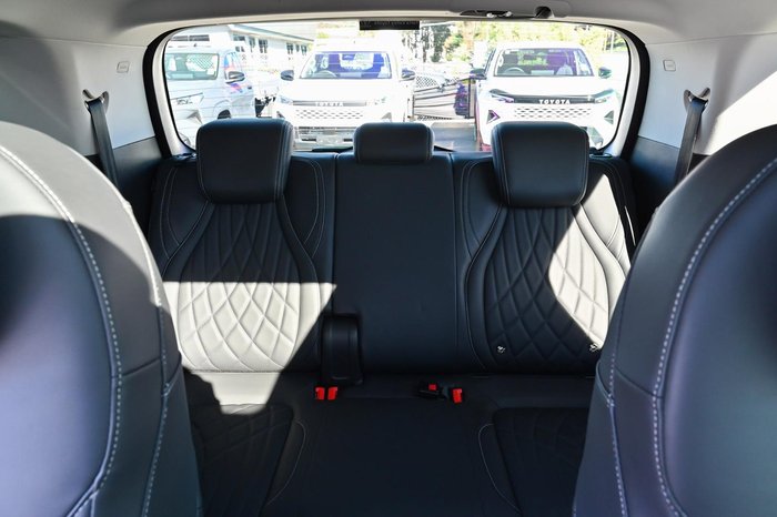 2023 LDV MIFA Luxe Mica Blue