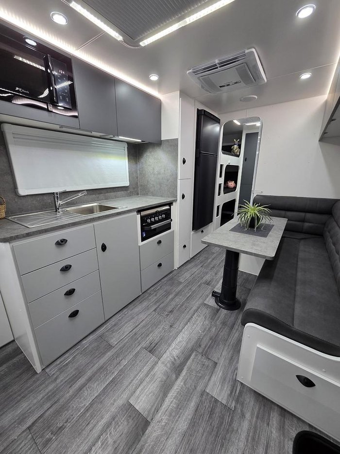 2026 Safari Caravans Legacy226