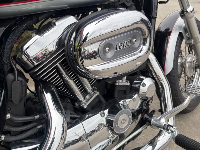 2014 HARLEY-DAVIDSON XL1200 SPORTSTER CB Black