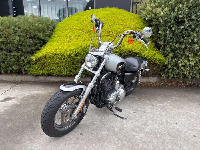 2014 HARLEY-DAVIDSON XL1200 SPORTSTER CB Black