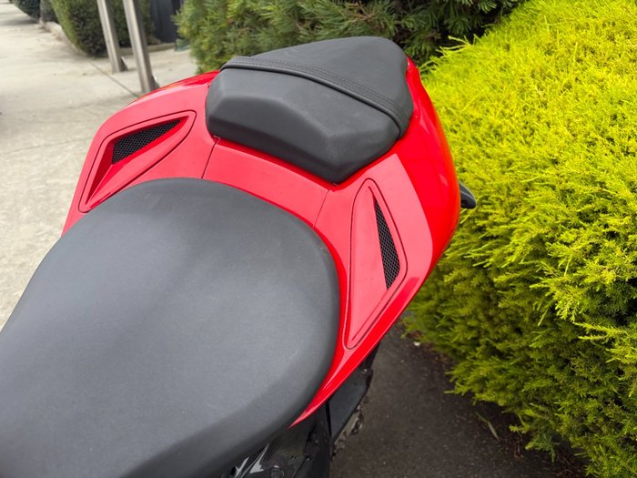 2014 DUCATI STREETFIGHTER 848 Red