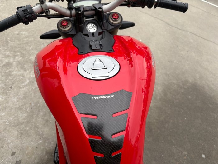2014 DUCATI STREETFIGHTER 848 Red