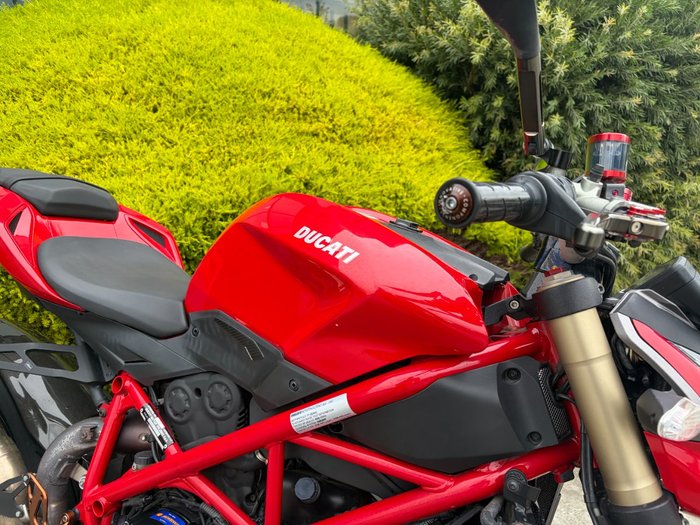2014 DUCATI STREETFIGHTER 848 Red