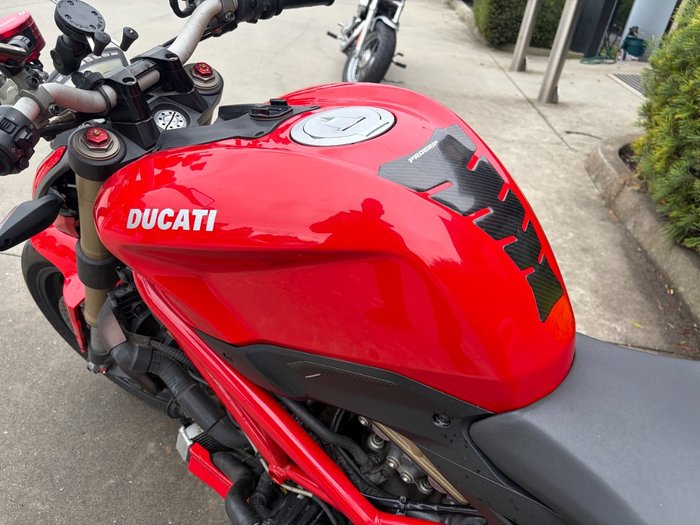 2014 DUCATI STREETFIGHTER 848 Red