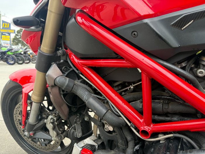 2014 DUCATI STREETFIGHTER 848 Red