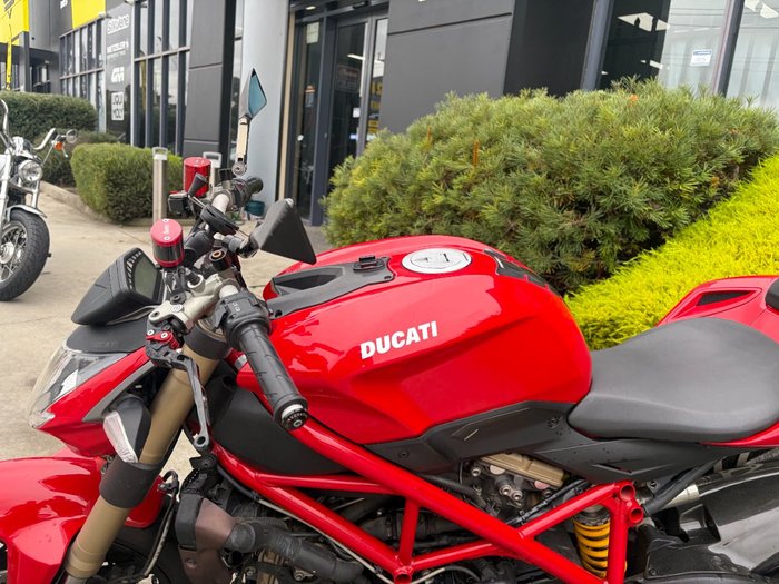 2014 DUCATI STREETFIGHTER 848 Red