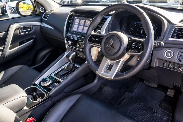 2024 Mitsubishi Pajero Sport Exceed