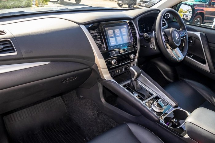 2024 Mitsubishi Pajero Sport Exceed