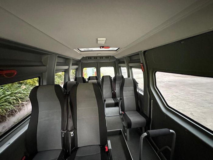 2018 Renault Master X62 Glacier White
