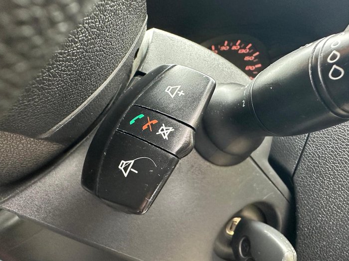2018 Renault Master X62 Glacier White