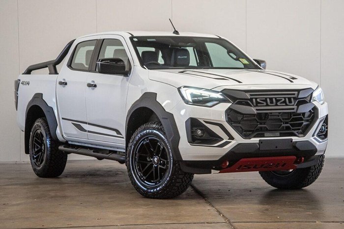 2025 Isuzu D-MAX BLADE