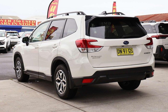 2025 Subaru Forester 2.5i
