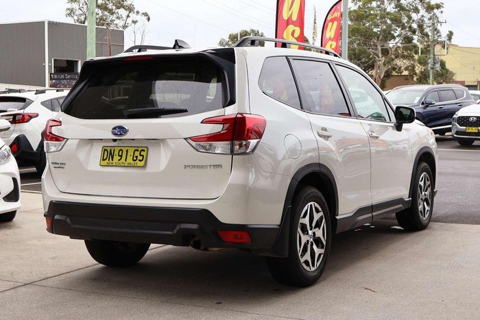 2025 Subaru Forester 2.5i