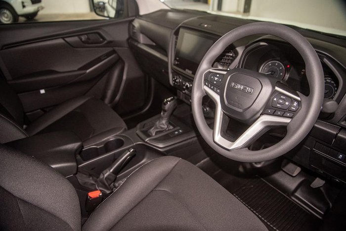 2026 Isuzu D-MAX SX