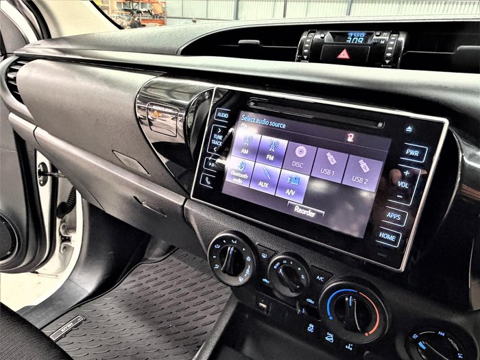 2020 Toyota Hilux SR GUN126R 4X4 Dual Range Glacier White
