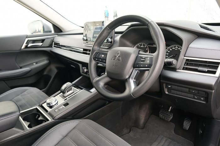 2023 Mitsubishi Outlander Aspire