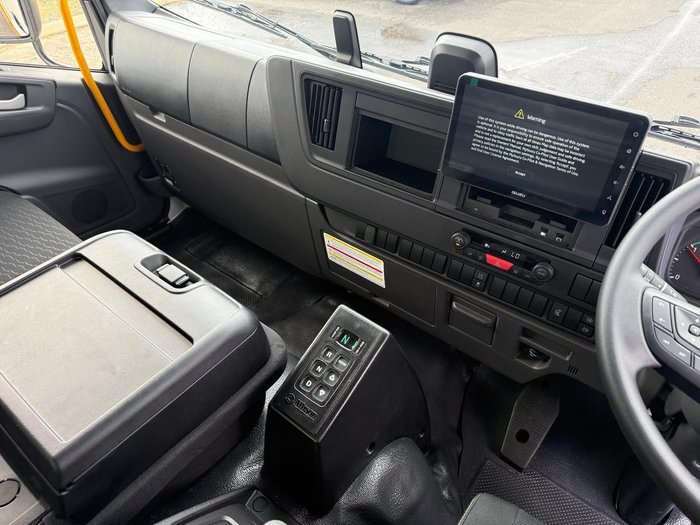 2026 Isuzu F Series FVL 260-300 Freightpack