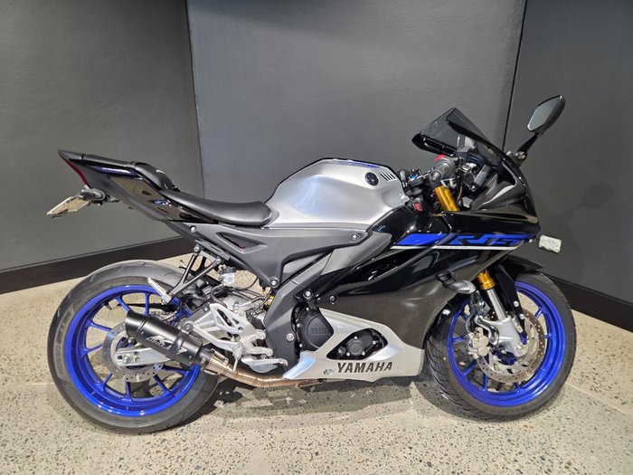 2024 Yamaha YZF-R15M SILVER