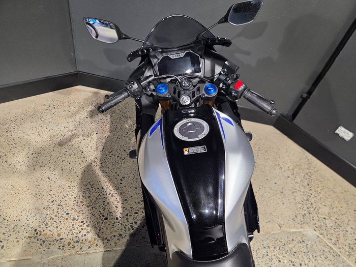 2024 Yamaha YZF-R15M SILVER