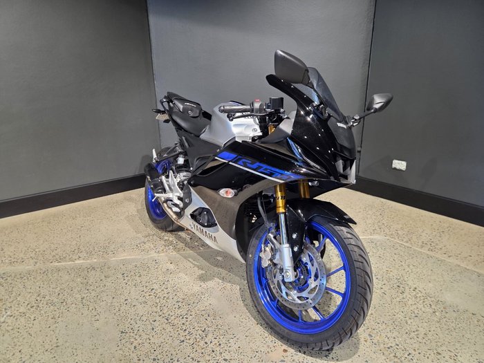 2024 Yamaha YZF-R15M SILVER