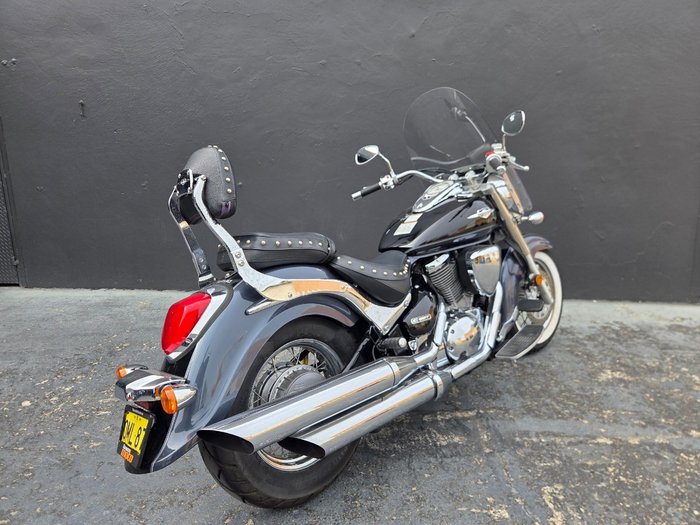 2011 Suzuki VLR 1800T BOULEVARD (C109RT) BLACK