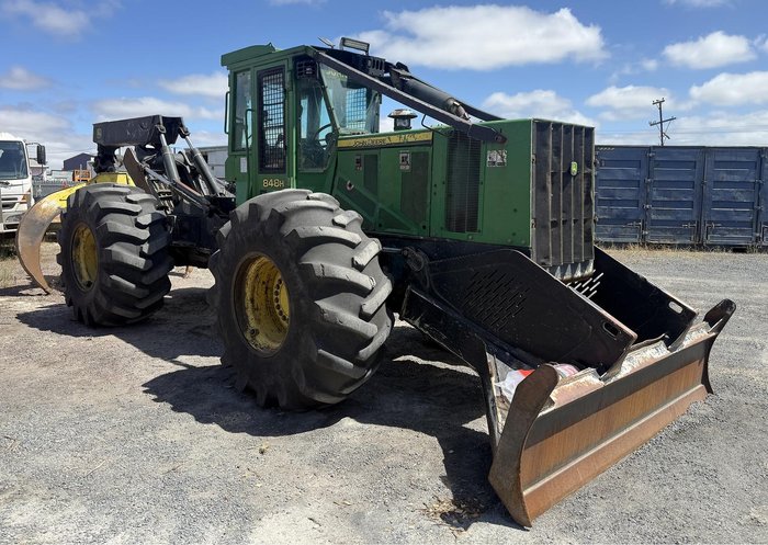 2010 John Deere 848H Green