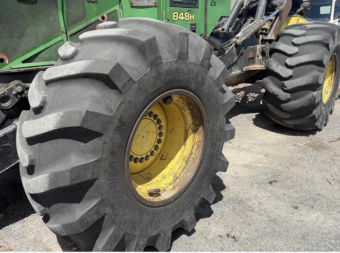 2010 John Deere 848H Green