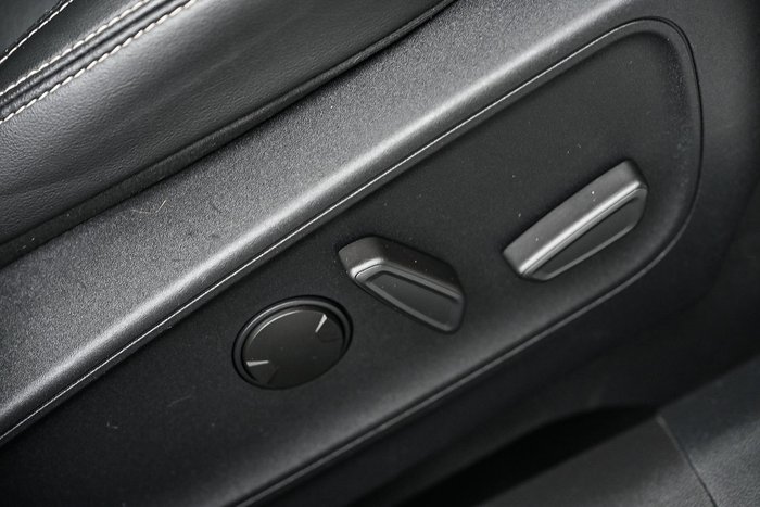 2020 Ford Escape Vignale