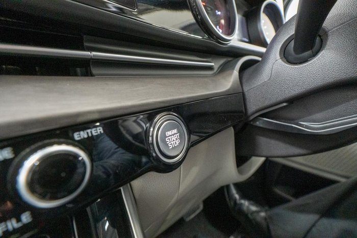 2023 Kia Carnival SLi