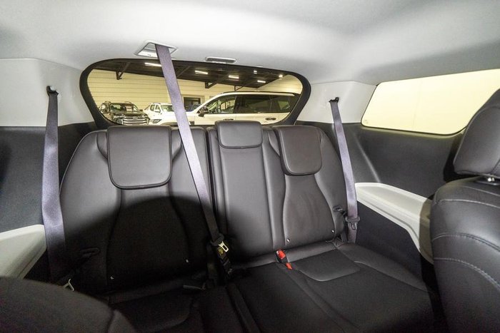 2023 Kia Carnival SLi