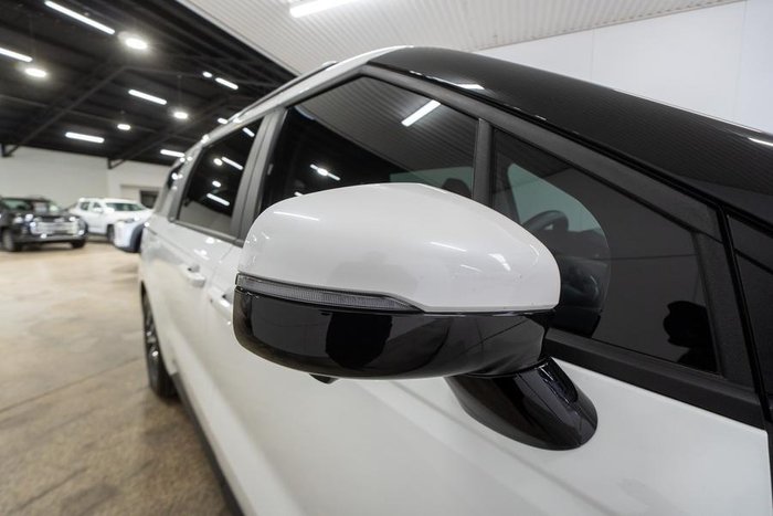 2023 Kia Carnival SLi