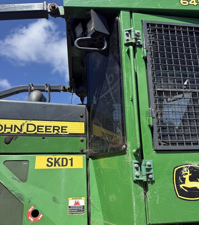 2016 John Deere 648L Green
