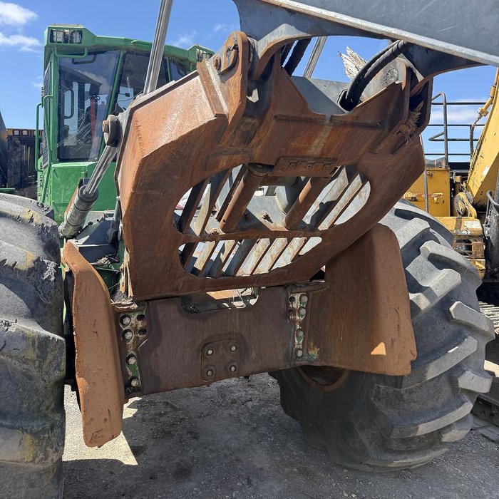 2016 John Deere 648L Green