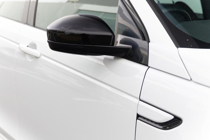 2022 Land Rover Discovery Sport P250 R-Dynamic SE