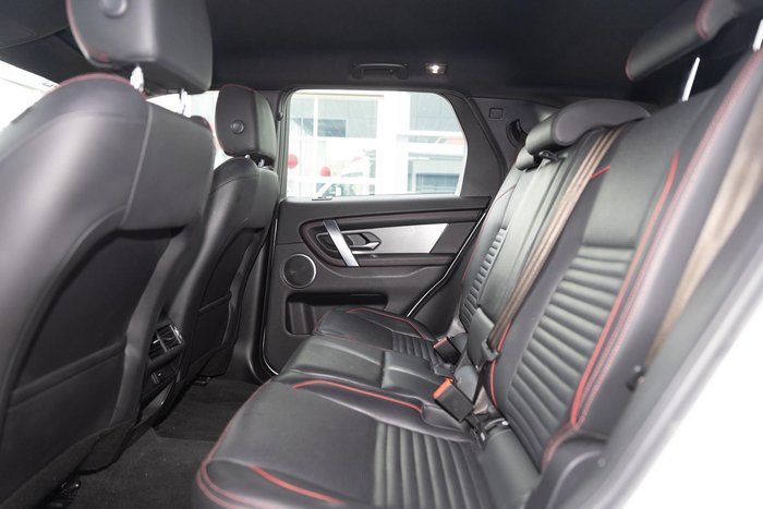 2022 Land Rover Discovery Sport P250 R-Dynamic SE