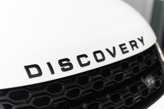 2022 Land Rover Discovery Sport P250 R-Dynamic SE