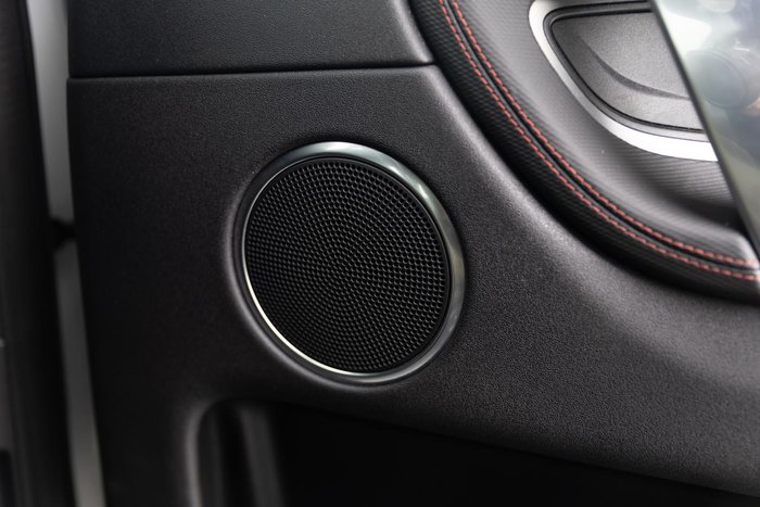 2022 Land Rover Discovery Sport P250 R-Dynamic SE