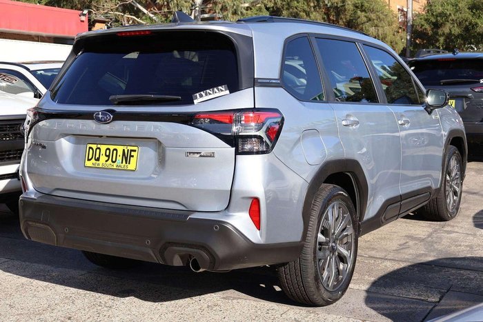 2025 Subaru Forester Hybrid Touring
