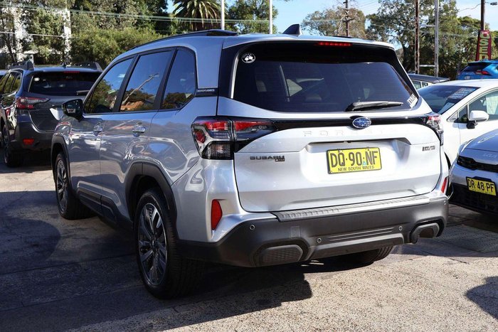 2025 Subaru Forester Hybrid Touring