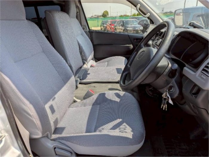 2005 Toyota Hiace SLWB 4WD