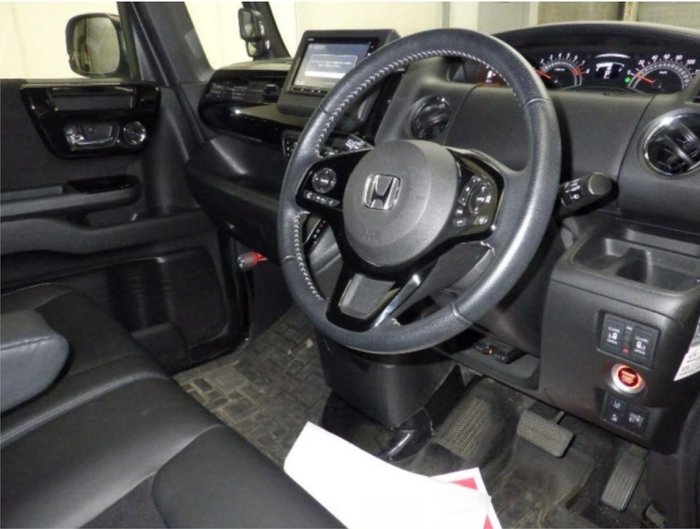 2021 Honda N-Box Custom L Turbo