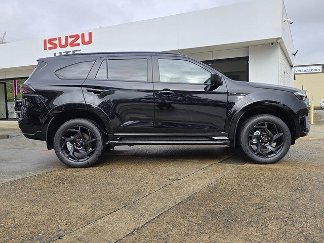 2026 Isuzu MU-X