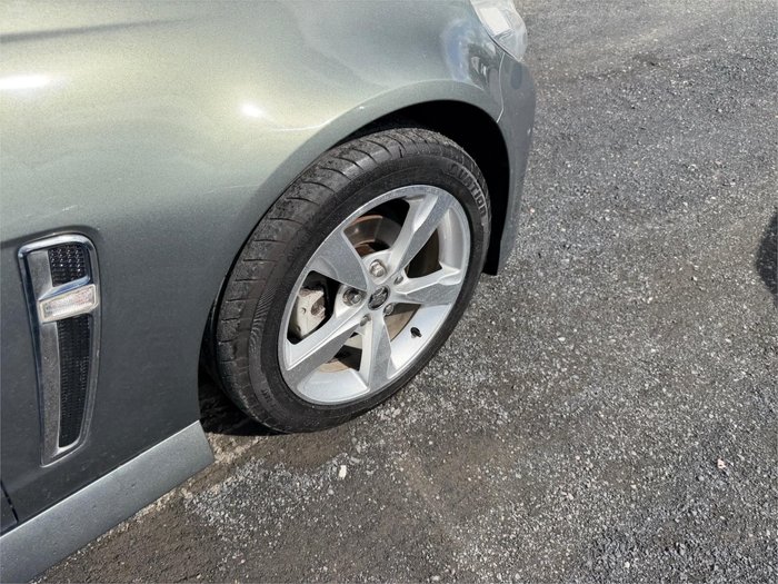 2015 HOLDEN COMMODORE SV6 VF II GREY