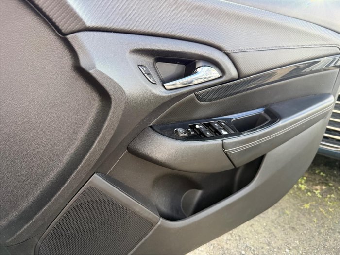 2015 HOLDEN COMMODORE SV6 VF II GREY