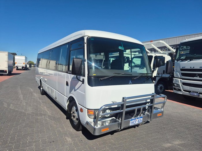 2014 Fuso Rosa 25 Seat Auto Deluxe Bus