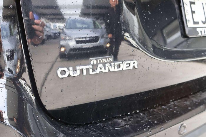 2020 Mitsubishi Outlander Black Edition