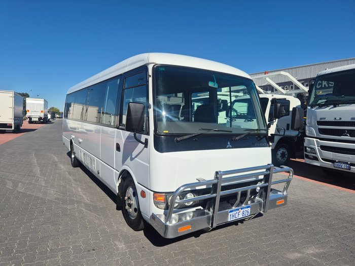 2014 Fuso Rosa 25 seat AUTO Deluxe Bus