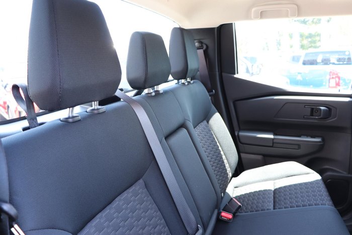 2026 Mitsubishi Triton GLX